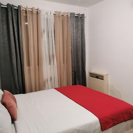 Appartement Meubles A Villeurbanne Lyon Екстер'єр фото