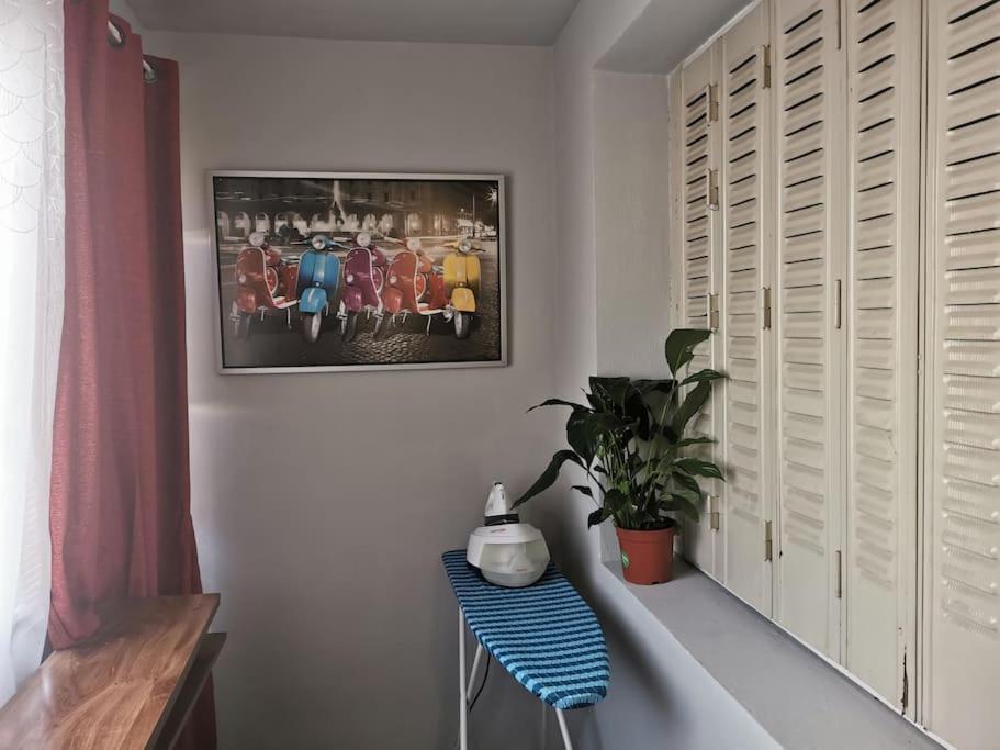 Appartement Meubles A Villeurbanne Lyon Екстер'єр фото