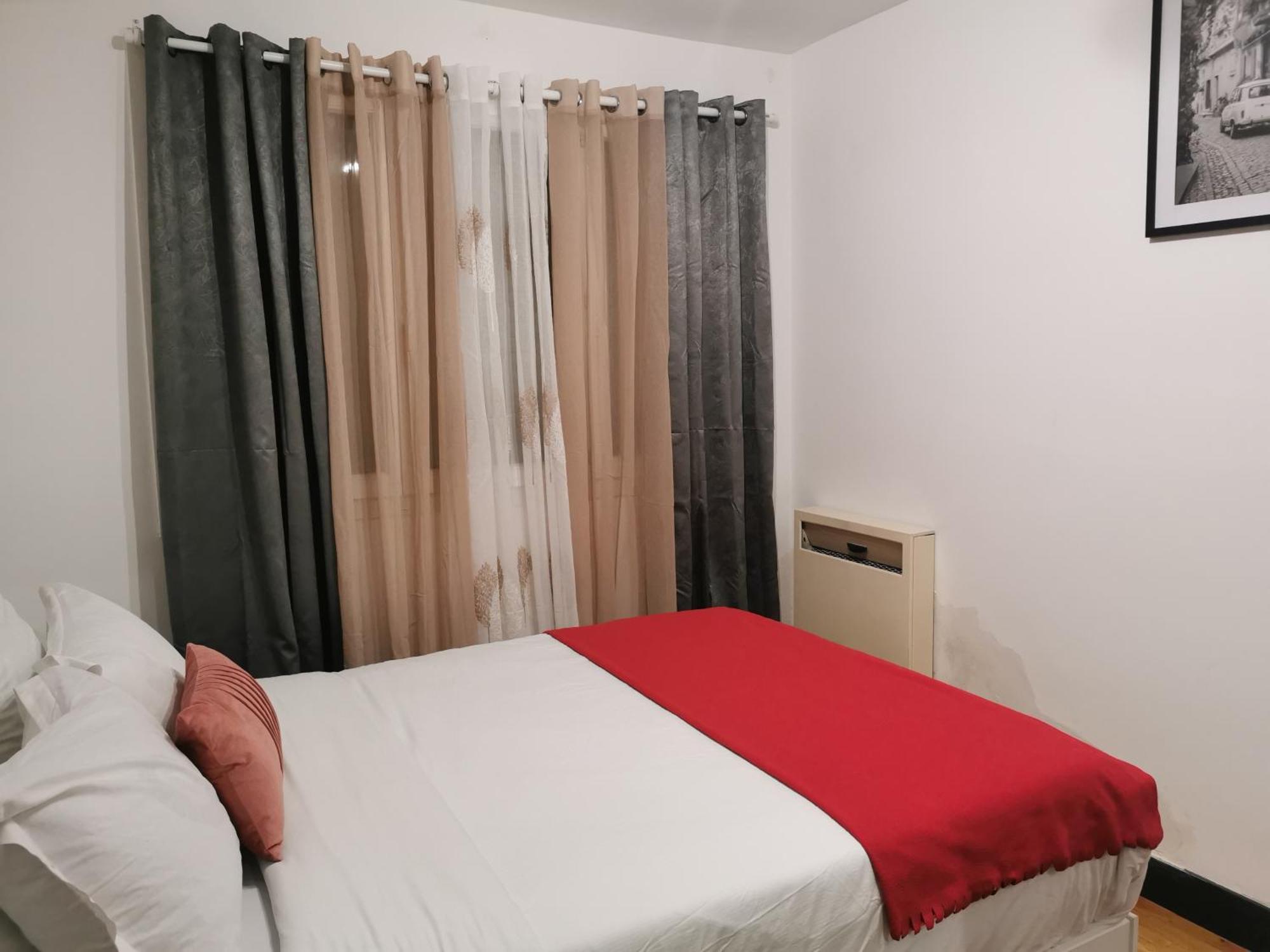 Appartement Meubles A Villeurbanne Lyon Екстер'єр фото