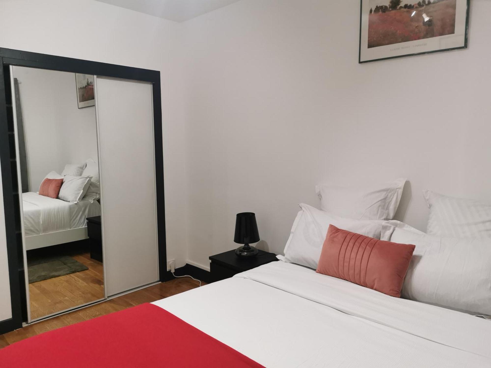 Appartement Meubles A Villeurbanne Lyon Екстер'єр фото